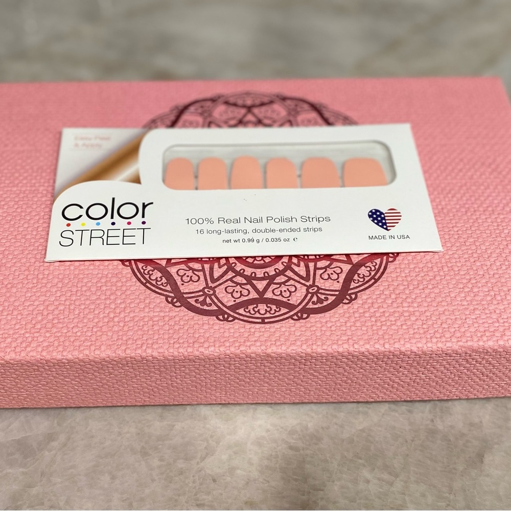💅🏻HP💅🏻Color Street💅🏻Charleston Blush Polish Strips - Picture 4 of 4